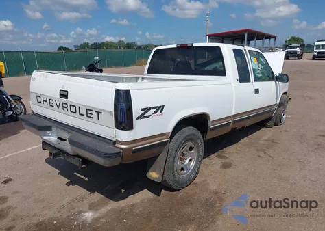 1997 Chevrolet K1500 Fleetside z USA, uszkodzony, nr VIN 1GCEK19R5VE260833